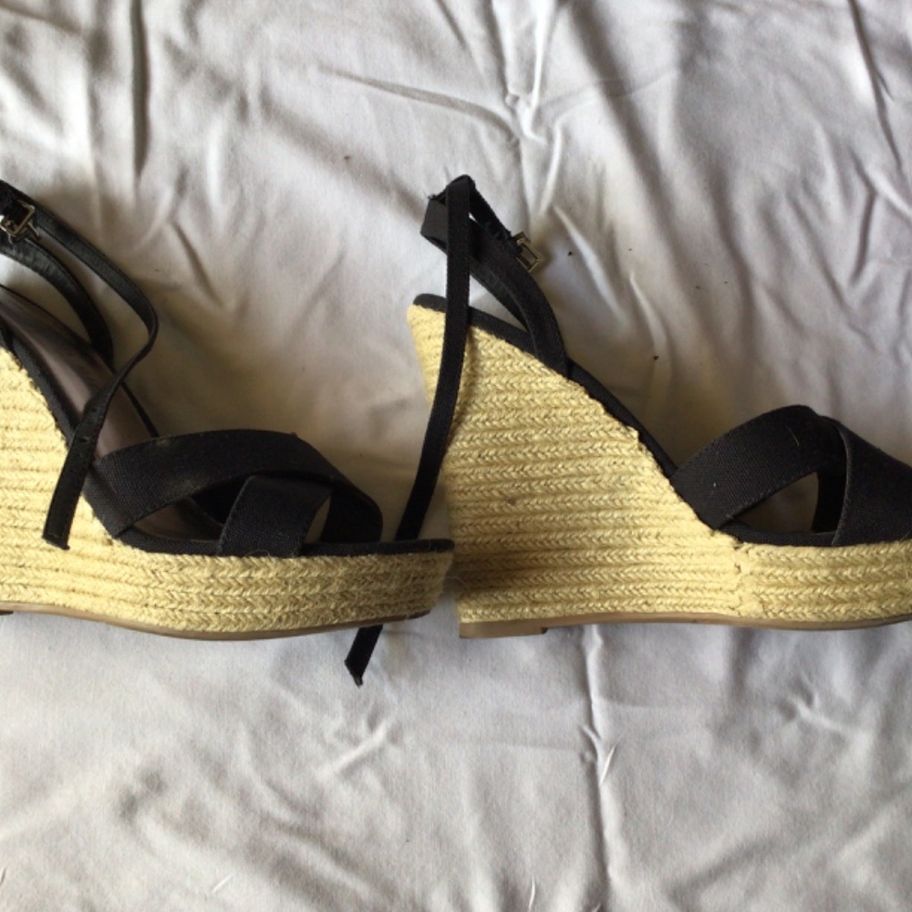 Madden Girl /Vicki black wedges 7 ankle strap - Picture 3 of 7